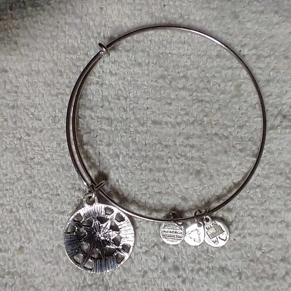 Silvertone infused with energy technology bracelet